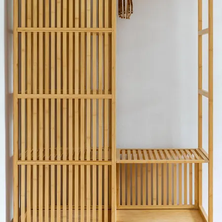 Victus Apartamenty, Abrahama 索波特